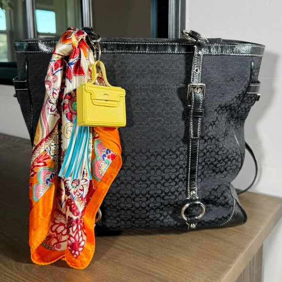 Coach Signature Jacquard Gallery Tote - Picture 1 of 14